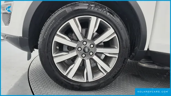 LAND ROVER DISCOVERY SPORT 2.0 TD4 HSE LUXURY