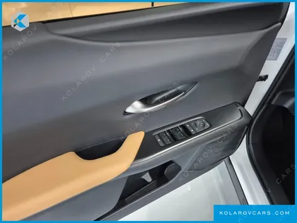 LEXUS UX 2.0 2WD