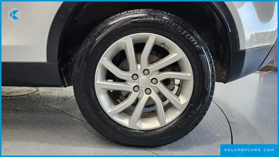 LAND ROVER DISCOVERY SPORT 2.0 TD4 SE (150PS)
