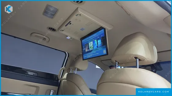 KIA CARNIVAL 7-SEATER LIMOUSINE