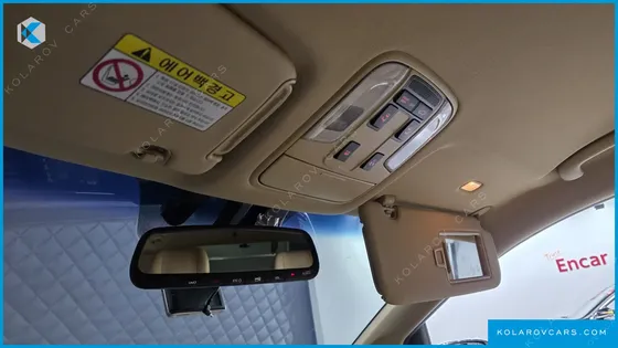 KIA CARNIVAL 7-SEATER LIMOUSINE