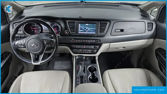 KIA CARNIVAL 9-SEATER LUXURY
