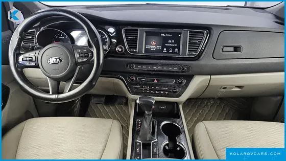 KIA CARNIVAL 11-SEATER PRESTIGE