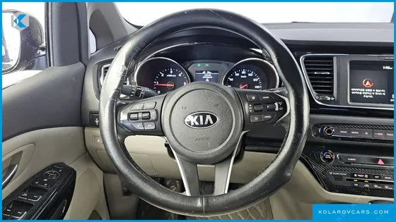 KIA CARNIVAL 11-SEATER PRESTIGE