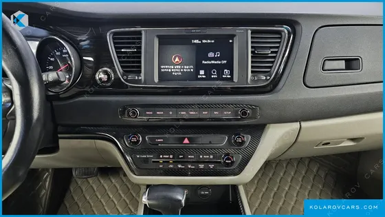 KIA CARNIVAL 11-SEATER PRESTIGE