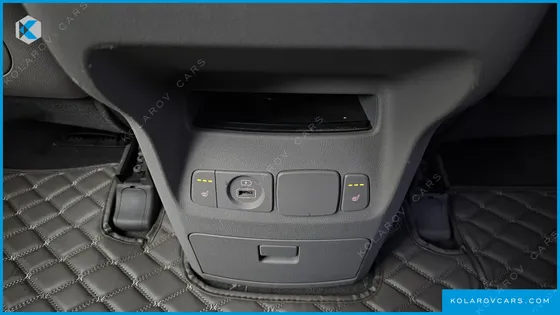 KIA CARNIVAL 11-SEATER PRESTIGE