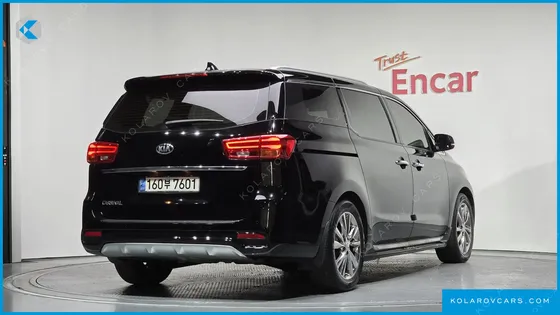 KIA CARNIVAL 9-SEATER PRSTIGE