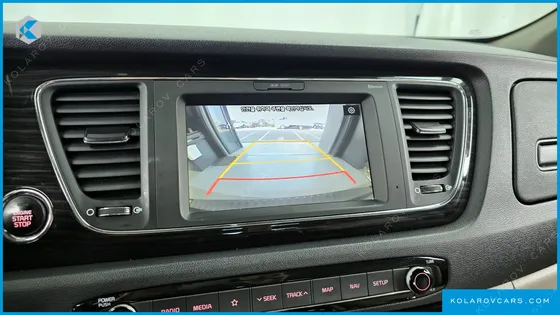 KIA CARNIVAL 9-SEATER PRSTIGE