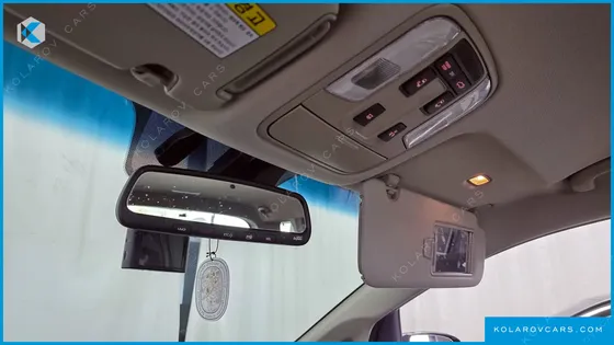 KIA CARNIVAL 9-SEATER PRSTIGE