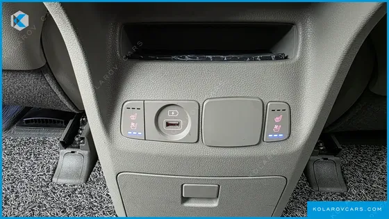 KIA CARNIVAL 9-SEATER PRSTIGE