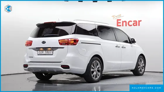 KIA CARNIVAL 9-SEATER PRSTIGE