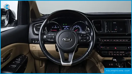 KIA CARNIVAL 9-SEATER PRSTIGE