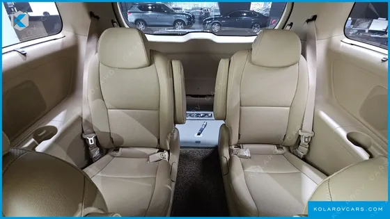 KIA CARNIVAL 9-SEATER PRSTIGE
