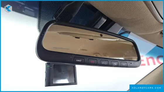 KIA CARNIVAL 9-SEATER PRSTIGE