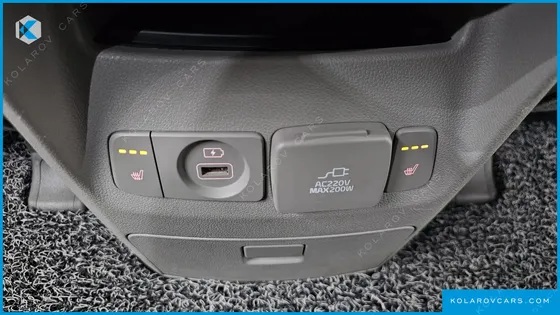 KIA CARNIVAL 9-SEATER NOBLESSE SPECIAL