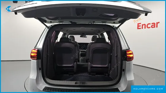 KIA CARNIVAL 9-SEATER NOBLESSE SPECIAL
