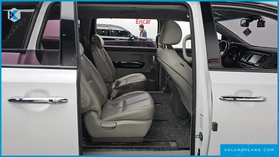 KIA CARNIVAL 9-SEATER NOBLESSE SPECIAL