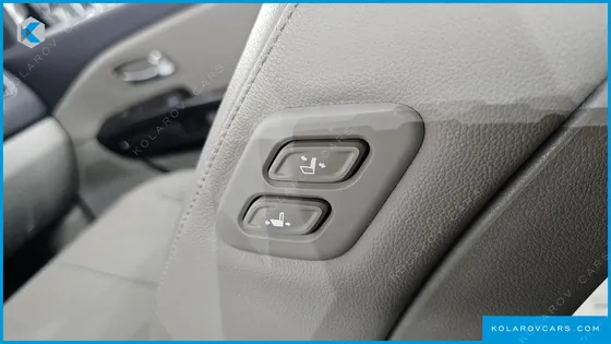KIA CARNIVAL 9-SEATER NOBLESSE SPECIAL