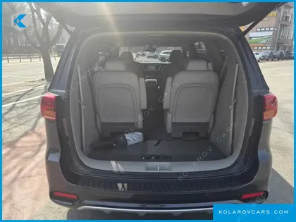 KIA CARNIVAL 9-SEATER NOBLESSE SPECIAL