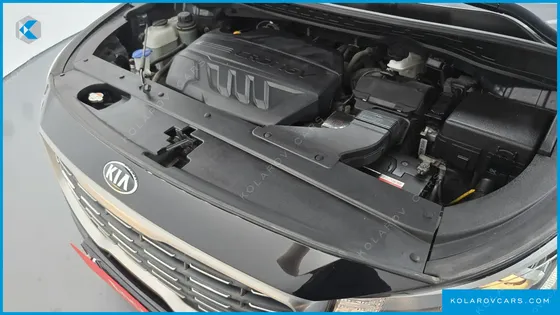 KIA CARNIVAL 9-SEATER PRSTIGE