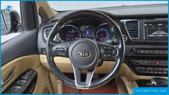 KIA CARNIVAL 9-SEATER PRSTIGE