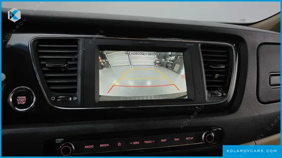 KIA CARNIVAL 9-SEATER PRSTIGE