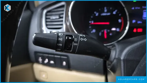 KIA CARNIVAL 9-SEATER PRSTIGE