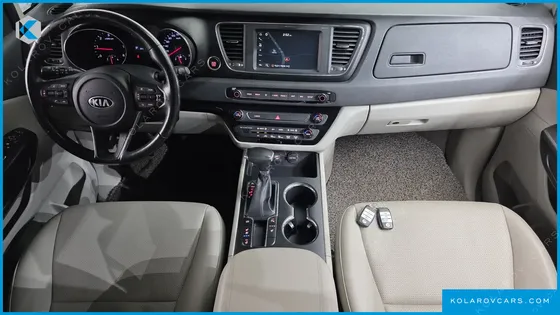KIA CARNIVAL 9-SEATER LUXURY