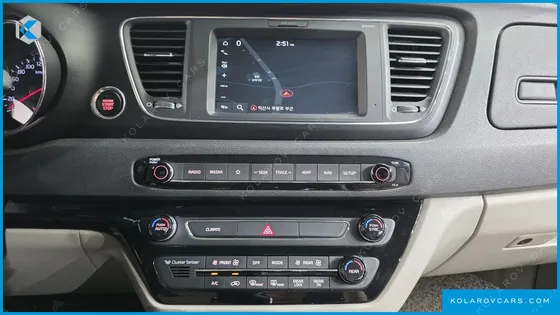 KIA CARNIVAL 9-SEATER LUXURY