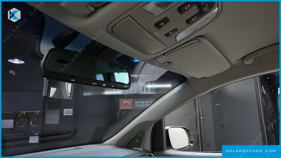 KIA CARNIVAL GASOLINE 7-SEATER LIMOUSINE