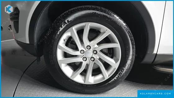 LAND ROVER DISCOVERY SPORT 2.0 TD4 SE (150PS)