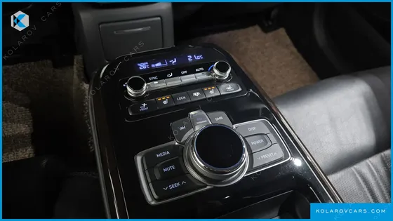 GENESIS EQ900 3.8 GDI AWD