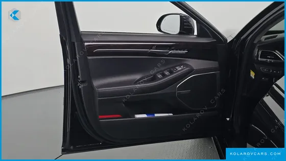 GENESIS EQ900 3.8 GDI AWD