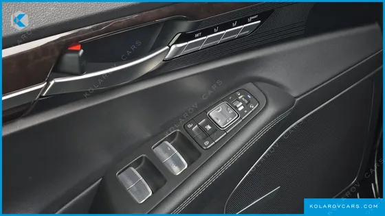 GENESIS EQ900 3.8 GDI AWD