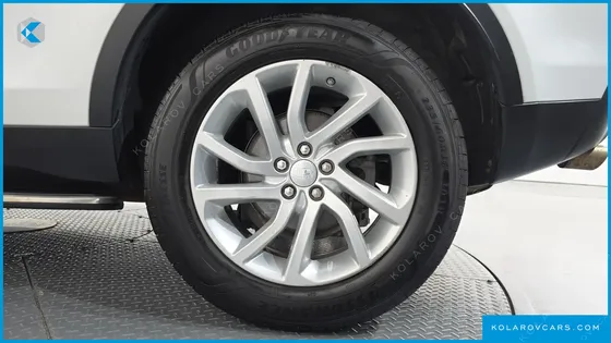LAND ROVER DISCOVERY SPORT 2.0 TD4 SE