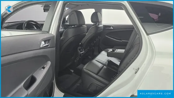 HYUNDAI TUCSON DIESEL 2.0 2WD