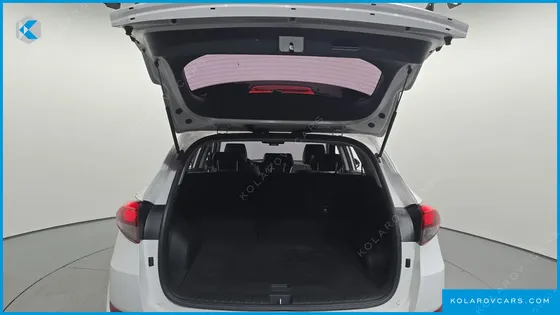 HYUNDAI TUCSON DIESEL 2.0 2WD