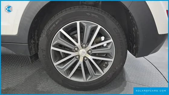 HYUNDAI TUCSON DIESEL 2.0 2WD