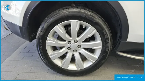 LAND ROVER DISCOVERY SPORT 2.0 TD4 HSE LUXURY