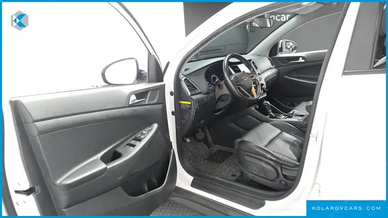 HYUNDAI TUCSON DIESEL 2.0 2WD