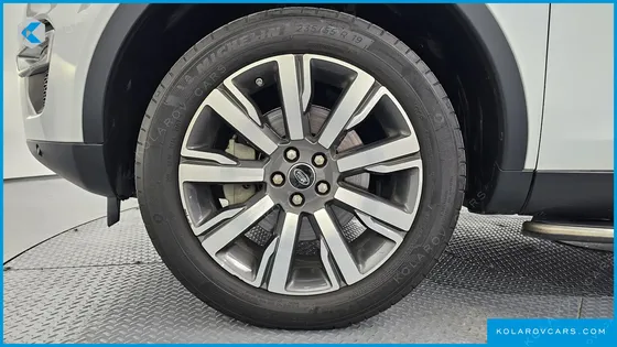 LAND ROVER DISCOVERY SPORT 2.0 TD4 HSE LUXURY