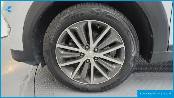 HYUNDAI TUCSON DIESEL 2.0 2WD
