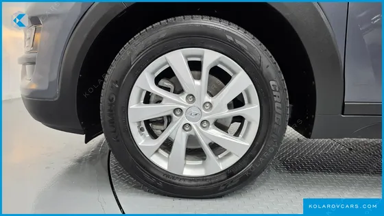 HYUNDAI TUCSON DIESEL 2.0 2WD