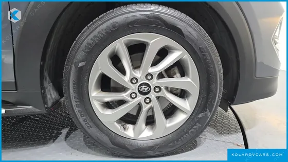HYUNDAI TUCSON DIESEL 2.0 2WD