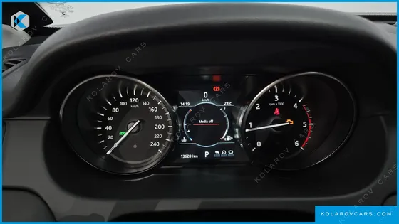 LAND ROVER DISCOVERY SPORT 2.0 TD4 SE (150PS)
