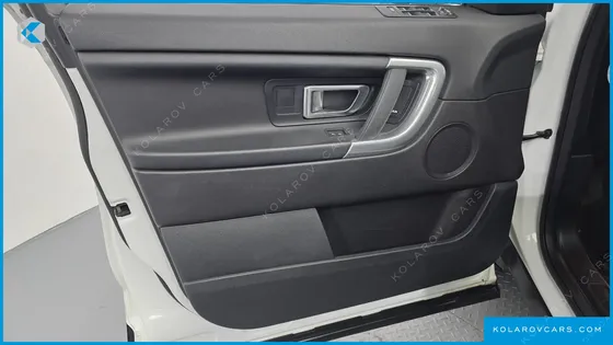 LAND ROVER DISCOVERY SPORT 2.0 TD4 SE (150PS)