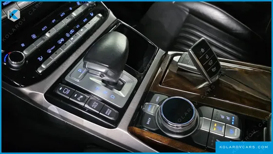 GENESIS EQ900 5.0 GDI AWD