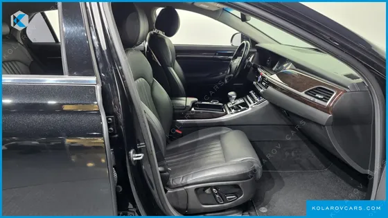 GENESIS EQ900 3.8 GDI AWD
