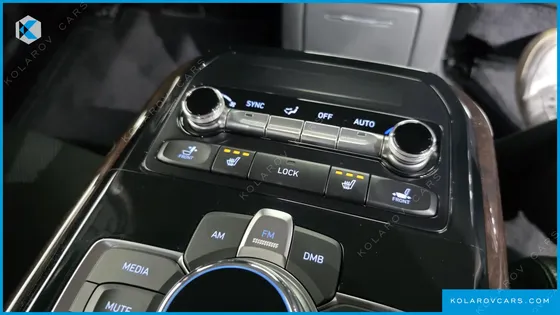 GENESIS EQ900 3.8 GDI AWD