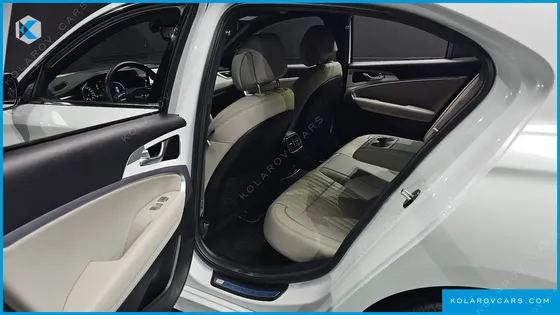 GENESIS G70 GASOLINE 2.0T 2WD